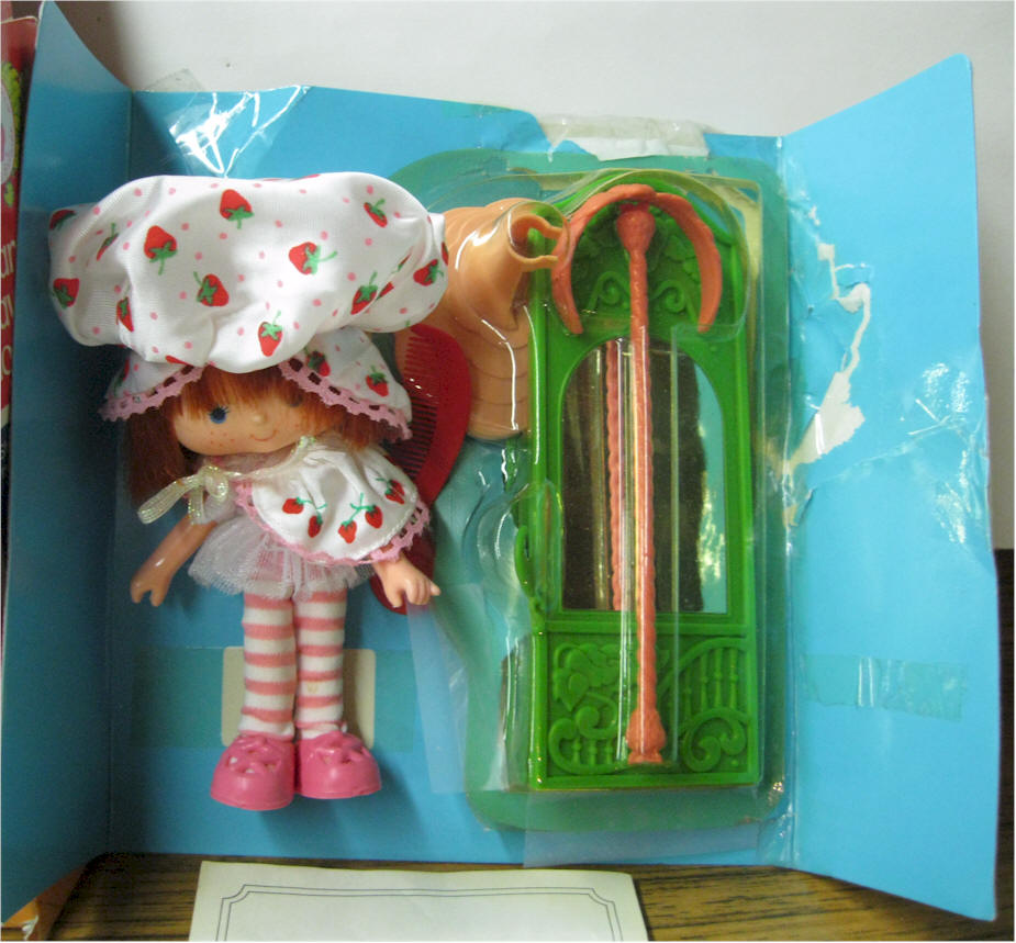 strawberry shortcake dolls
